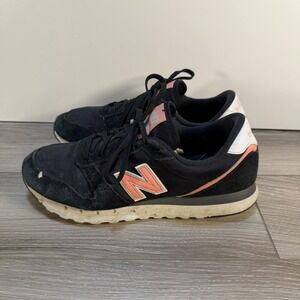 New Balance WL311OA2 Women's Shows Size 8B Black/Coral Classics Sneakers